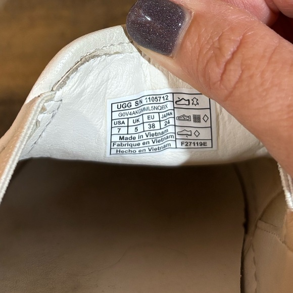 UGG White Leather Slips Ons Shoes - Picture 11 of 11